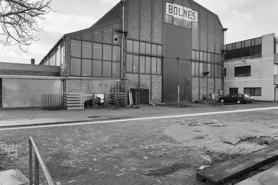 de eerste fabriek in Bolnes
