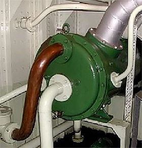 Graanzuiger of Graanelevator onder stoom