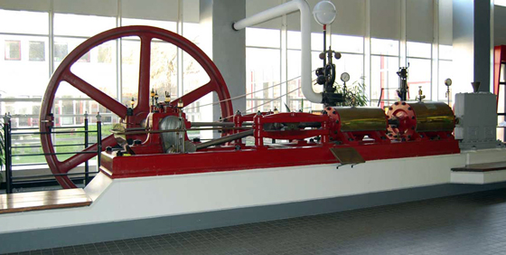 2 cilinder stoommachines staande en liggende