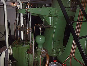 Graanzuiger of Graanelevator onder stoom